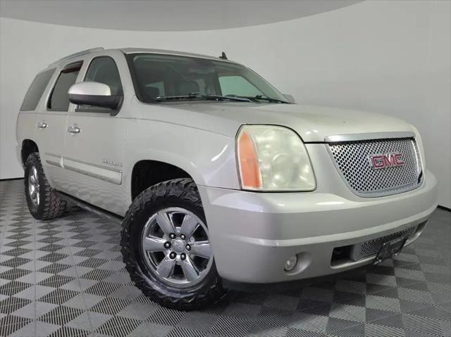 2008 GMC Yukon Denali for sale in Springfield, IL