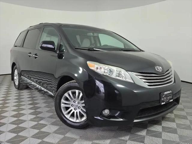 2017 Toyota Sienna XLE 8 Passenger for sale in Springfield, IL
