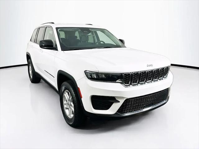 2023 Jeep Grand Cherokee Laredo 4x2 for sale in Grand Prairie, TX