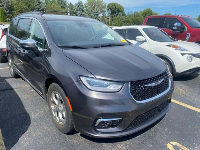 2023 Chrysler Pacifica Limited for sale in Groveport, OH