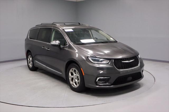 2023 Chrysler Pacifica Limited for sale in Groveport, OH