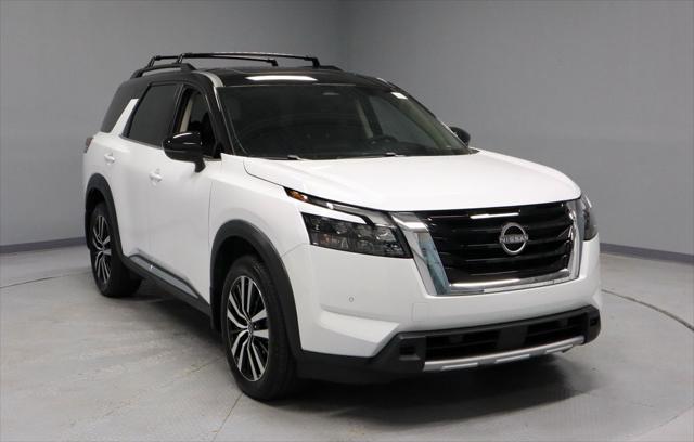 2025 Nissan Pathfinder Platinum 4WD for sale in Groveport, OH