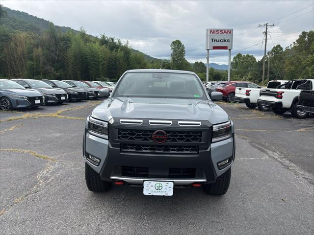 2025 Nissan Frontier Crew Cab Long Bed PRO-4X 4x4 2025 Nissan Frontier Crew Cab Long Bed PRO-4X 4x4