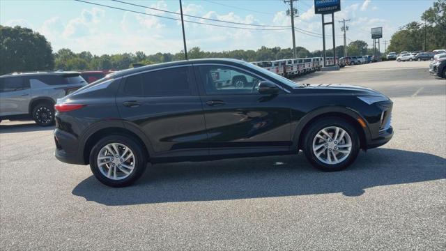 2026 Buick NV Preferred FWD