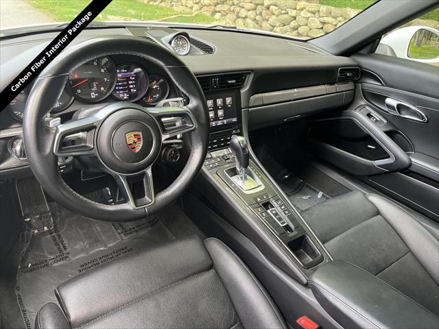 2017 Porsche 911 Carrera