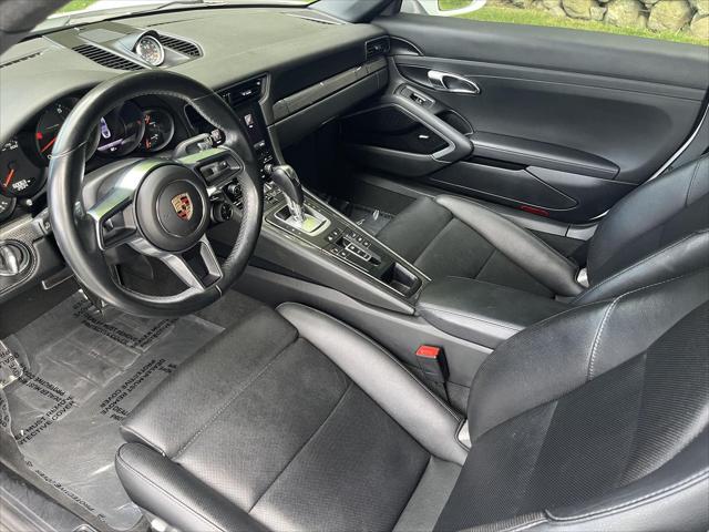 2017 Porsche 911 Carrera