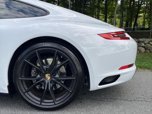 2017 Porsche 911 Carrera