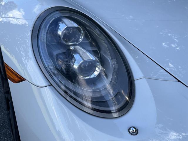 2017 Porsche 911 Carrera