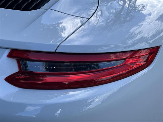 2017 Porsche 911 Carrera
