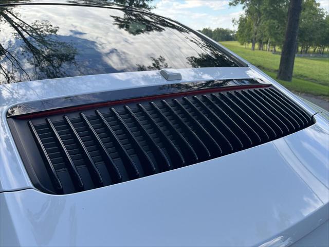 2017 Porsche 911 Carrera