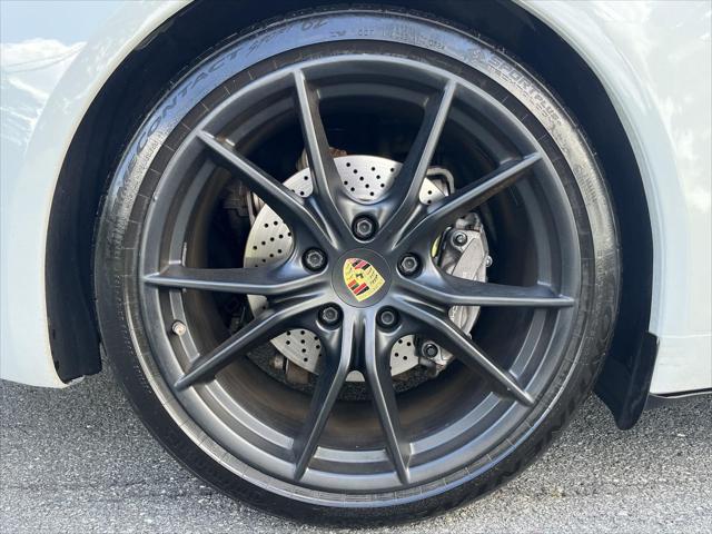 2017 Porsche 911 Carrera