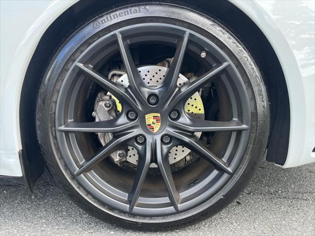 2017 Porsche 911 Carrera