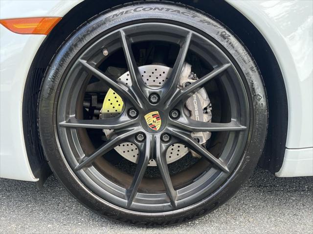 2017 Porsche 911 Carrera