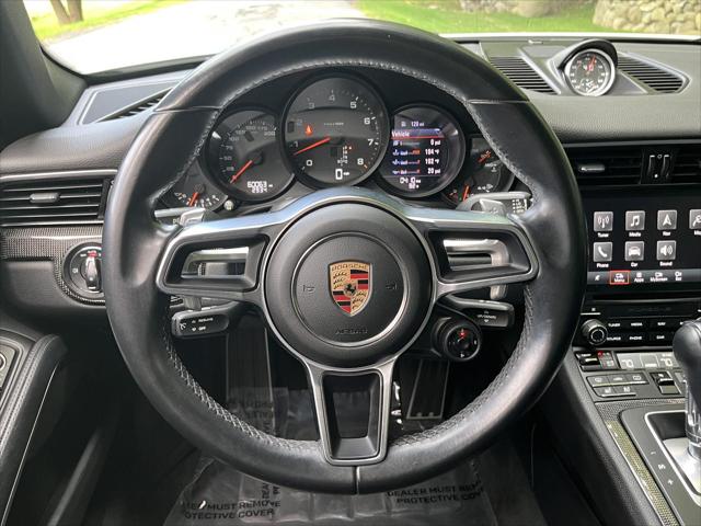 2017 Porsche 911 Carrera