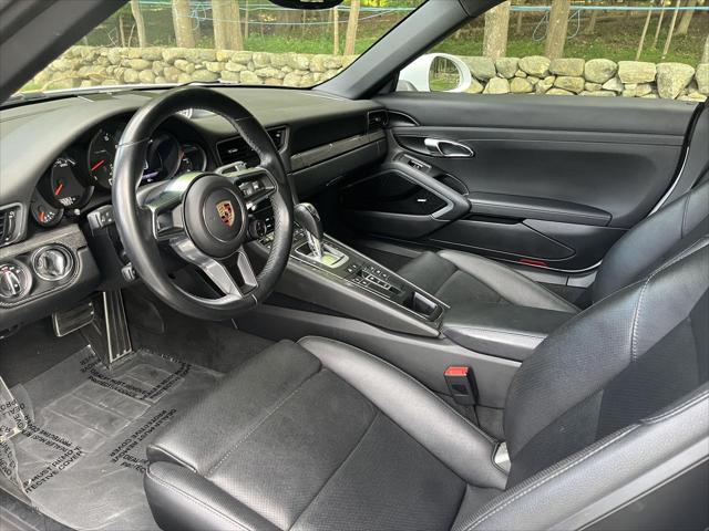 2017 Porsche 911 Carrera