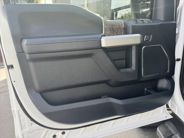 2019 Ford F-250 Lariat 4x4 4dr Crew Cab 6.8 ft. SB Pickup