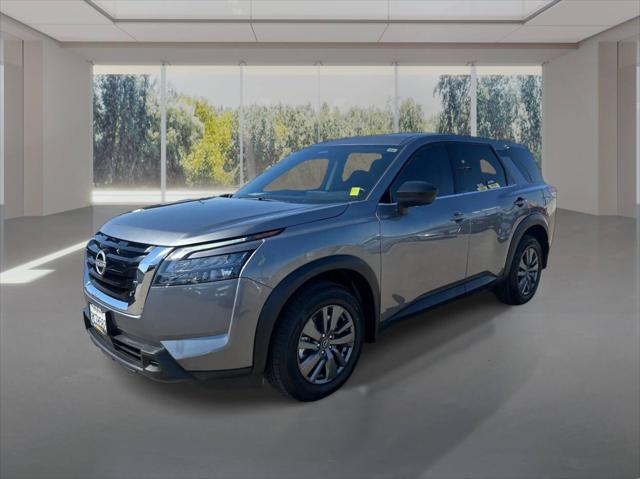 2024 Nissan Pathfinder S FWD for sale in Fresno, CA