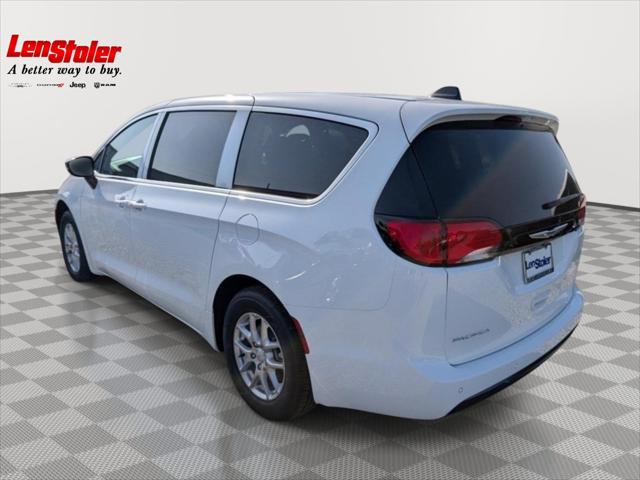 2027 Chrysler Pacifica LX