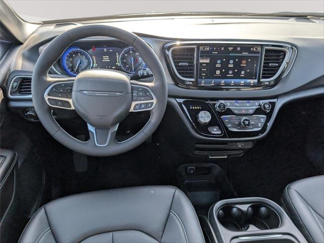 2027 Chrysler Pacifica LX