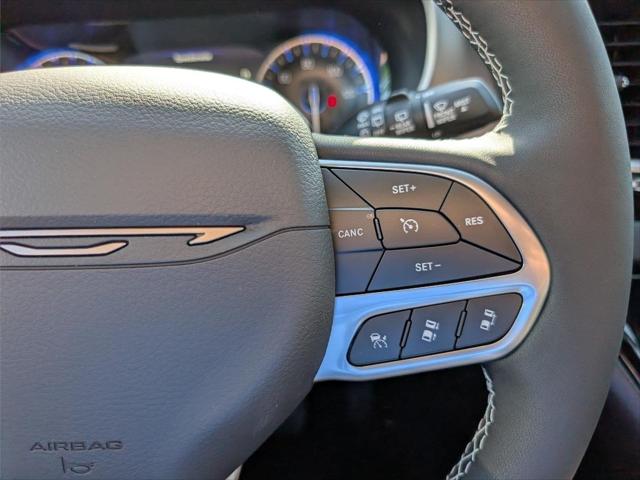 2027 Chrysler Pacifica LX