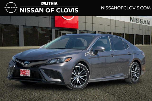 2022 Toyota Camry SE Hybrid for sale in Clovis, CA