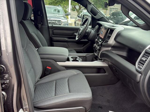 2026 Ram 1500 Express Crew Cab 4x4 57 Box