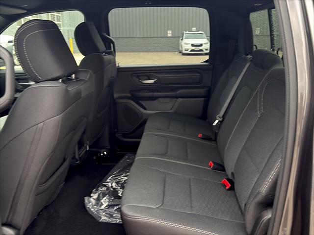 2026 Ram 1500 Express Crew Cab 4x4 57 Box