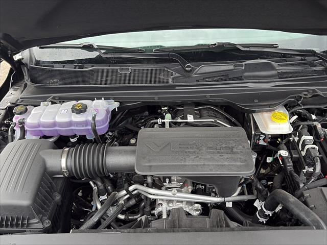 2026 Ram 1500 Express Crew Cab 4x4 57 Box