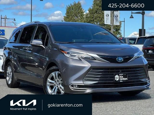 2022 Toyota Sienna Platinum for sale in Renton, WA