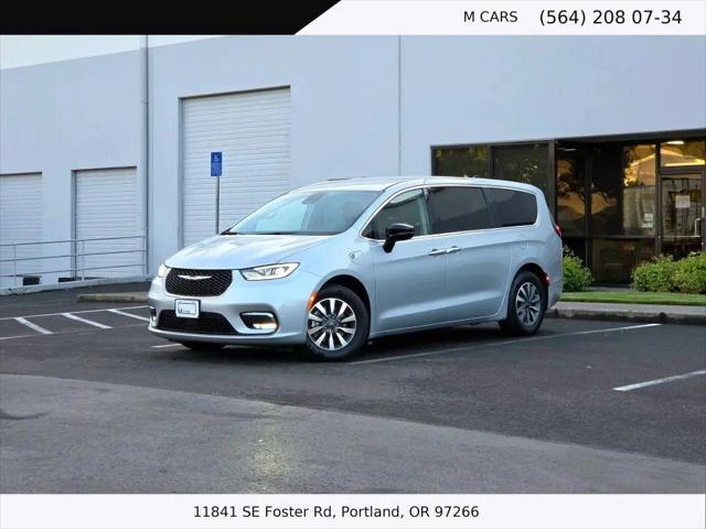 2024 Chrysler Pacifica Hybrid Select for sale in Portland, OR