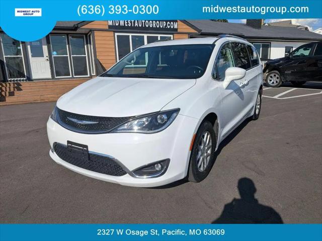 2020 Chrysler Pacifica Touring L for sale in Pacific, MO