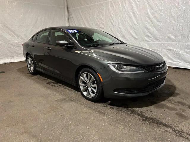 2016 Chrysler 200 S for sale in Sturgis, MI