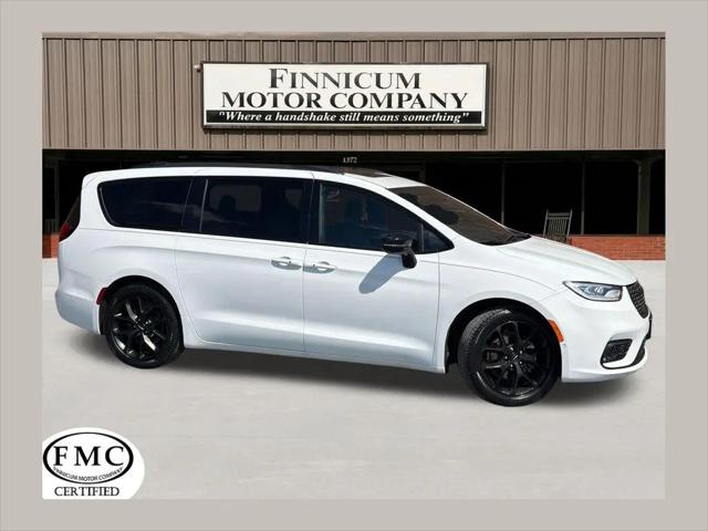 2024 Chrysler Pacifica Touring L for sale in Leesburg, GA