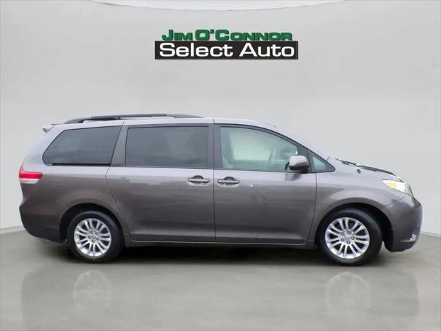 2012 Toyota Sienna XLE V6 8 Passenger for sale in Oconomowoc, WI