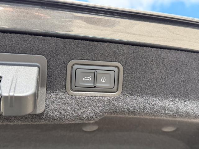2027 Audi A8 55 TFSI quattro Tiptronic