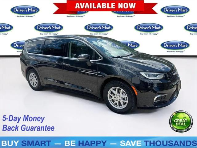 2023 Chrysler Pacifica Touring L for sale in Sanford, FL