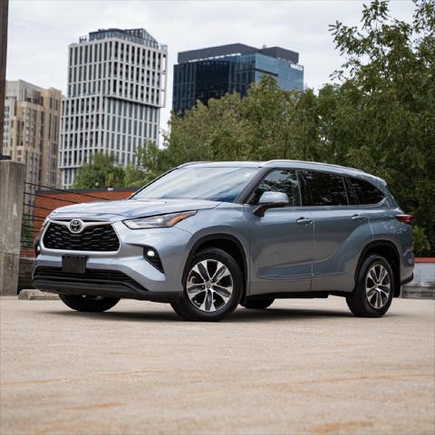 2022 Toyota Highlander XLE for sale in Bethesda, MD