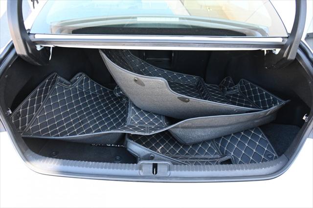2022 Lexus ES 300h 300h