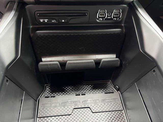 2019 Ram 1500 Big Horn/Lone Star Crew Cab 4x4 57 Box
