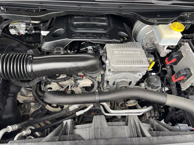 2019 Ram 1500 Big Horn/Lone Star Crew Cab 4x4 57 Box