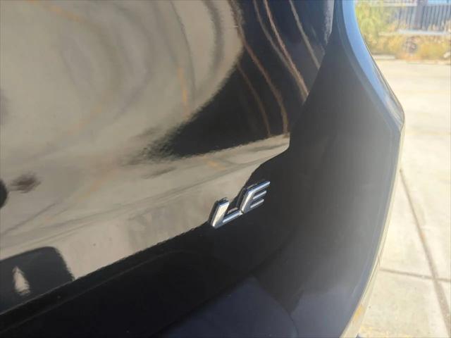 2013 Toyota Sienna LE V6 8 Passenger