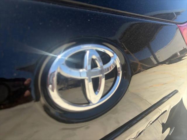 2013 Toyota Sienna LE V6 8 Passenger