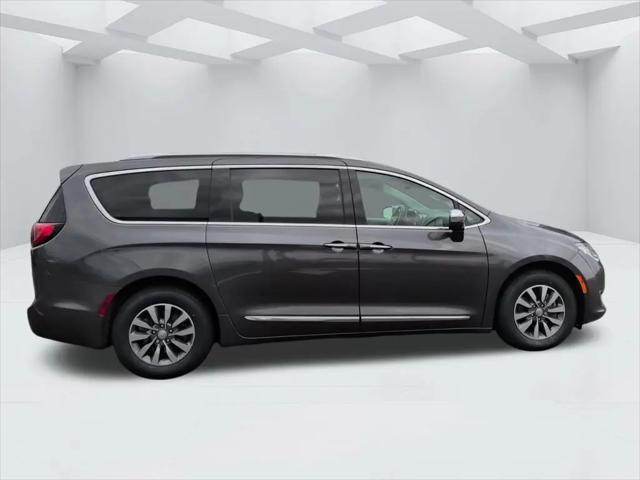 2020 Chrysler Pacifica Hybrid Limited