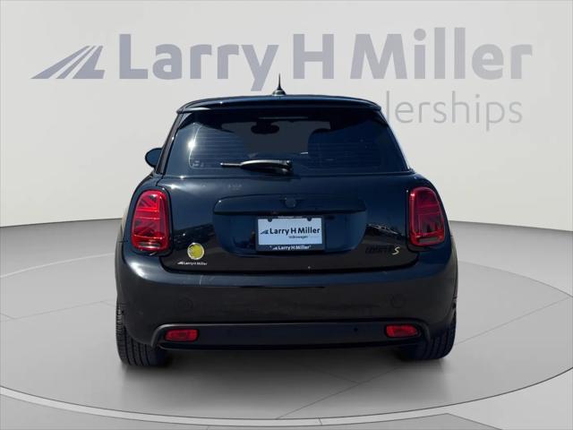 2023 MINI SE Hardtop Cooper