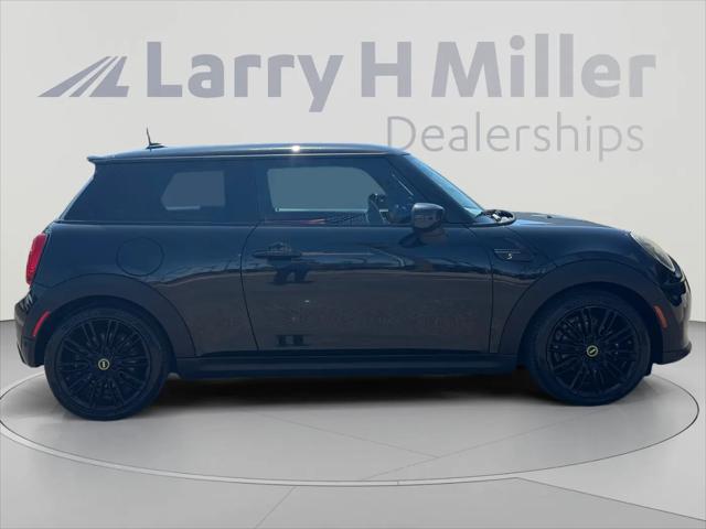 2023 MINI SE Hardtop Cooper