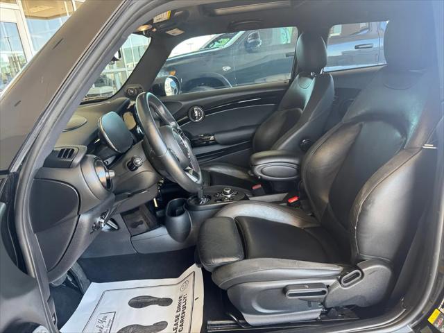 2023 MINI SE Hardtop Cooper