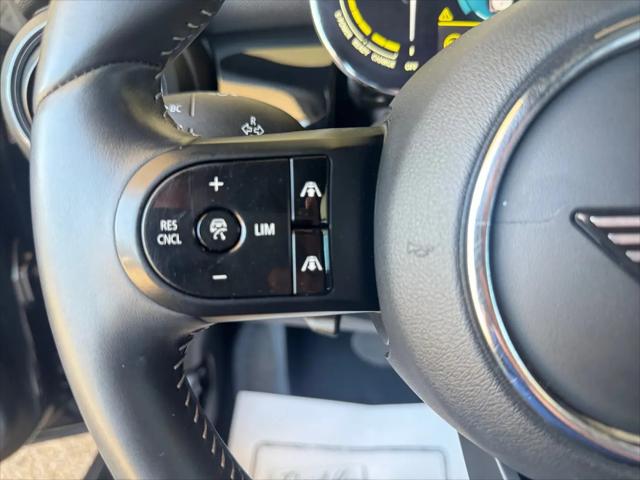 2023 MINI SE Hardtop Cooper