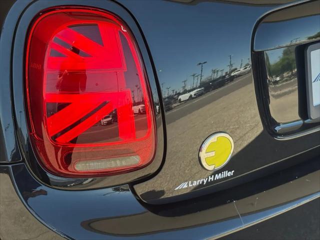 2023 MINI SE Hardtop Cooper