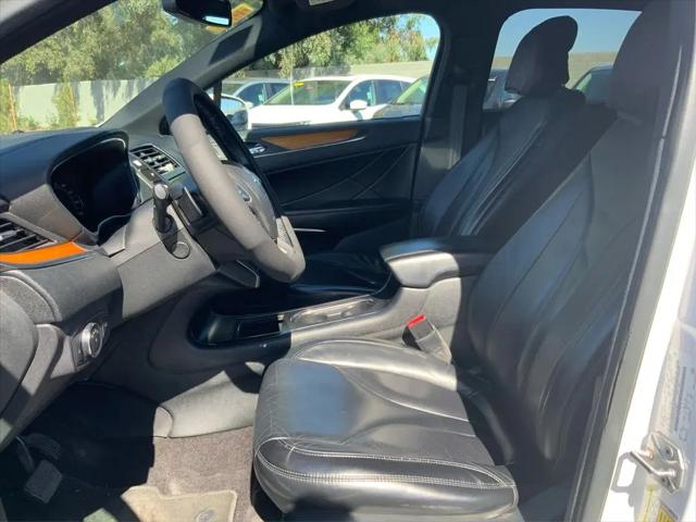 2017 Lincoln MKC Select