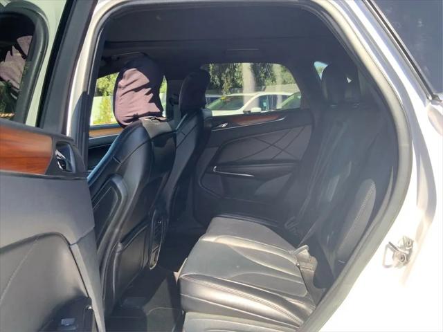 2017 Lincoln MKC Select